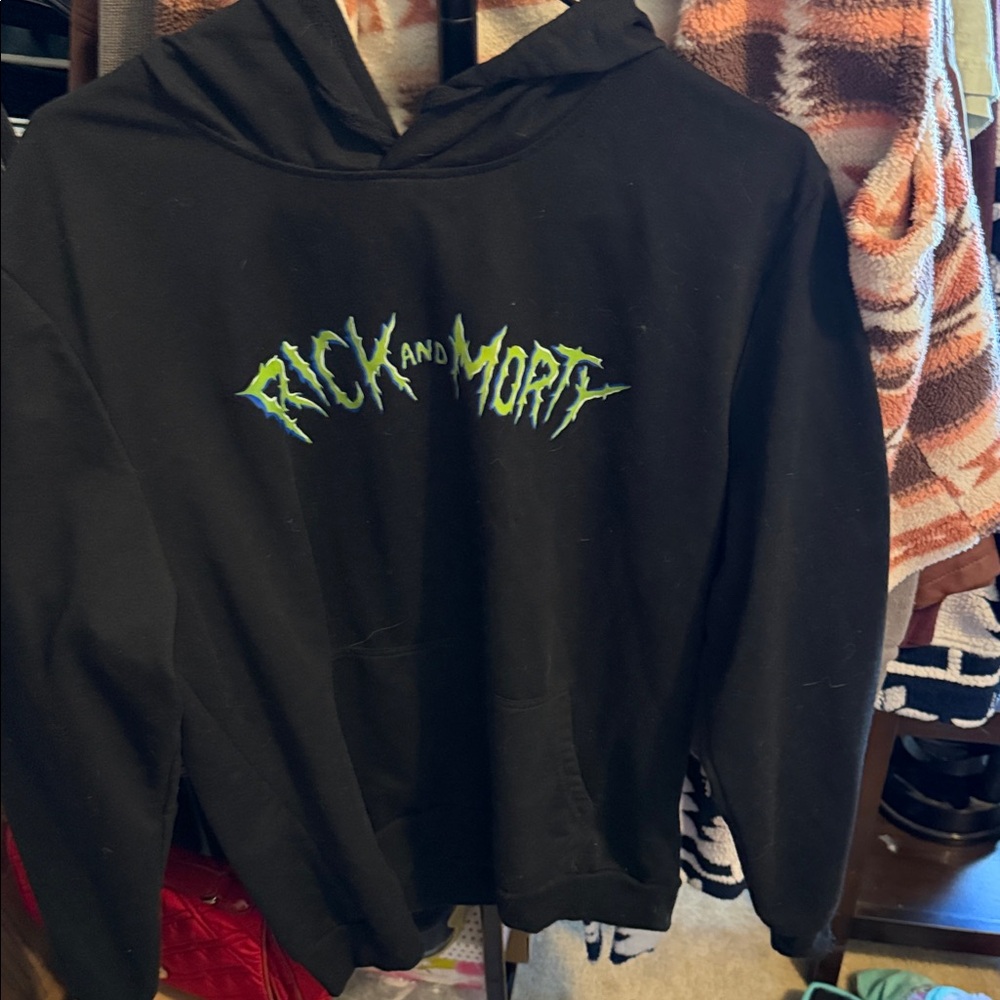 ROMWE Black Hoodie with Green Logo